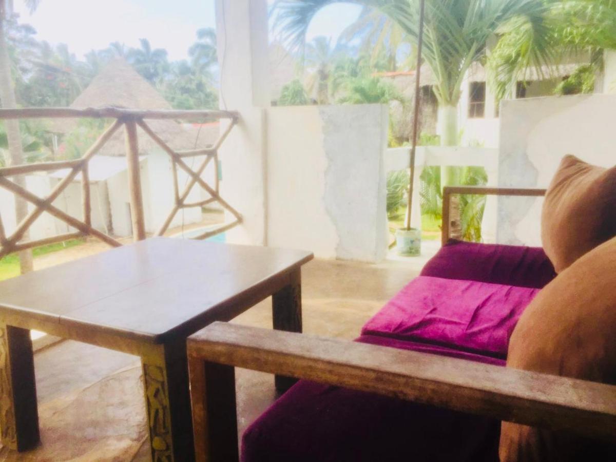 Miwa Holiday Resort Diani Beach Extérieur photo
